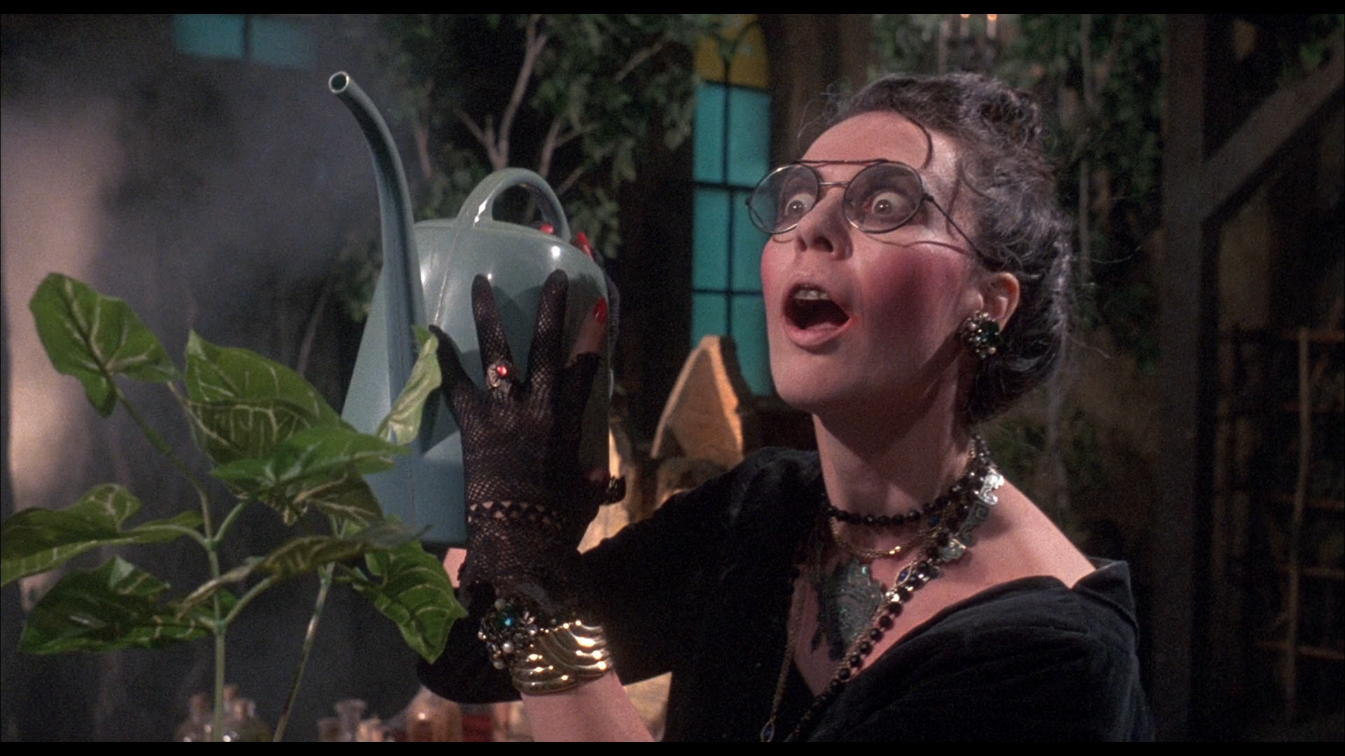 Troll 2 1990 BDRemux 1080p.mkv_snapshot_00.43.59.png