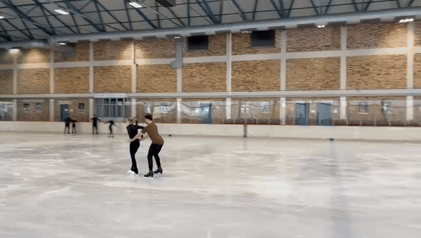 https://i1.imageban.ru/out/2025/04/27/3ee5c464a0c82e5ebe34b5682066860a.gif