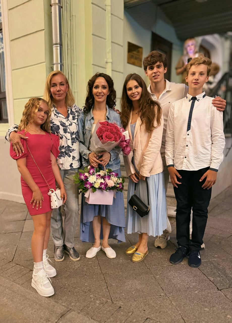 https://i1.imageban.ru/out/2025/07/18/3c491e6784903c140e3a1f039b10b162.jpg