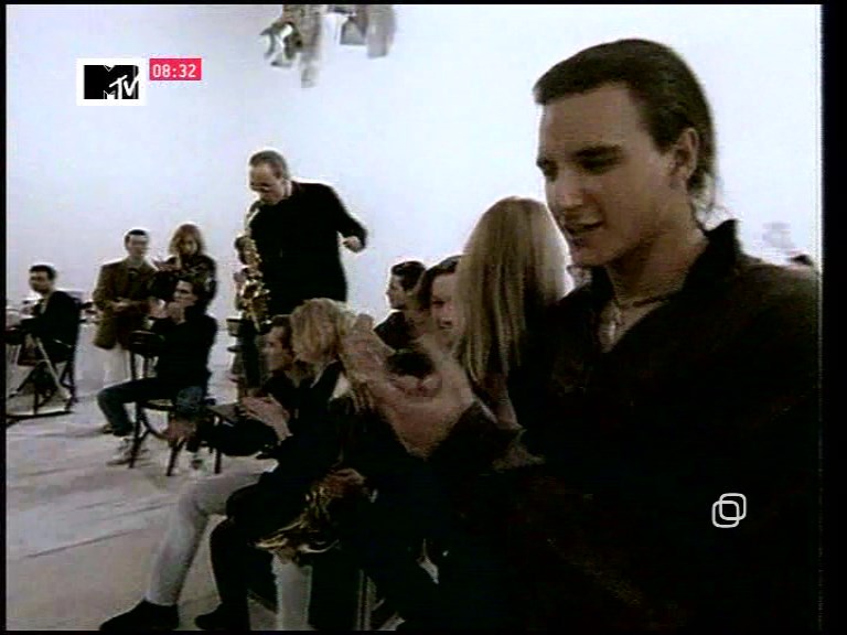 НАТАЛЬЯ ВЕТЛИЦКАЯ - ПОСМОТРИ В ГЛАЗА.mpg_snapshot_02.12.528.jpg