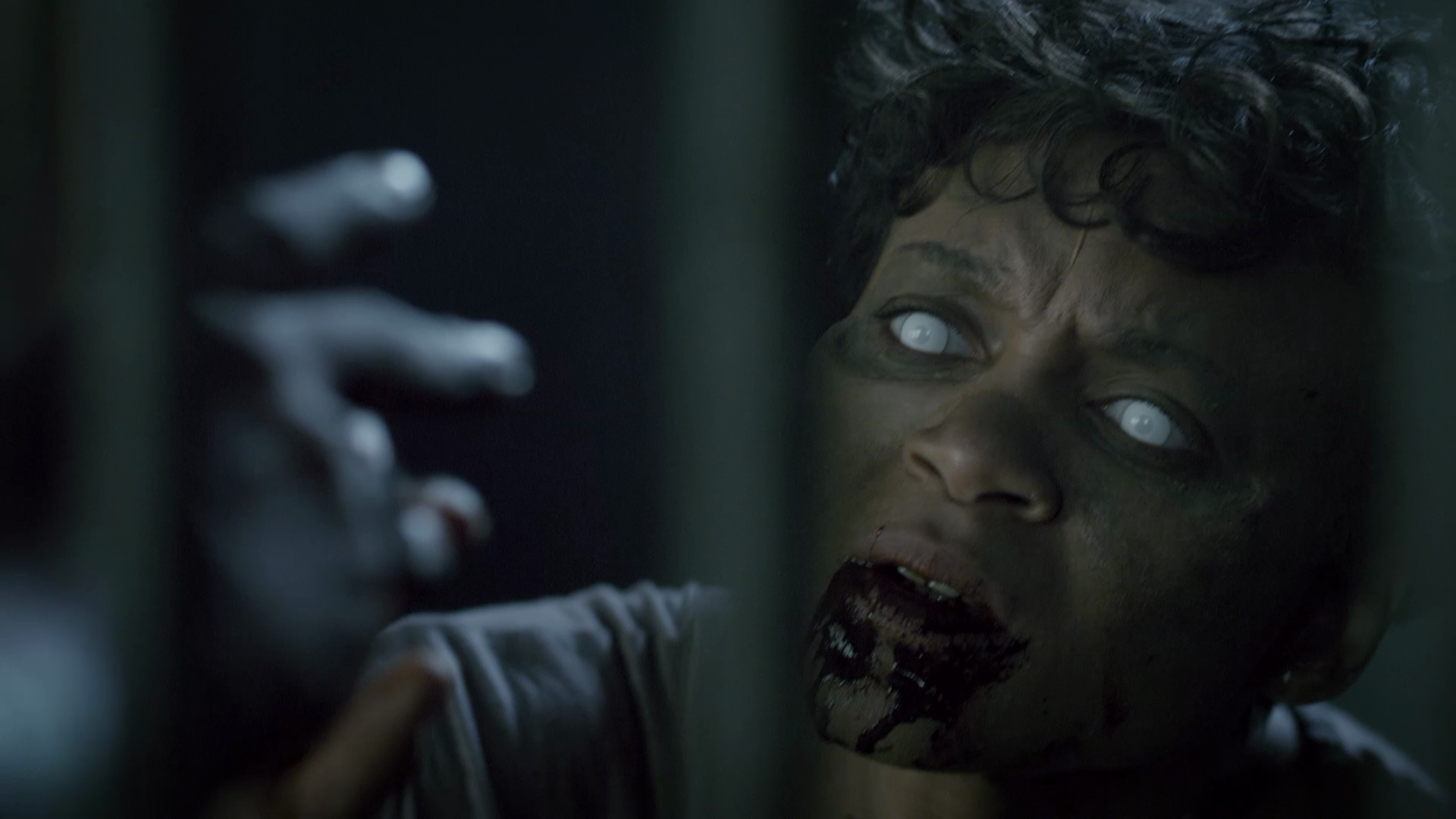 Rise.of.the.Zombies.2012.Asylum.BDRemux.1080p.mkv_20250818_055906.193.png