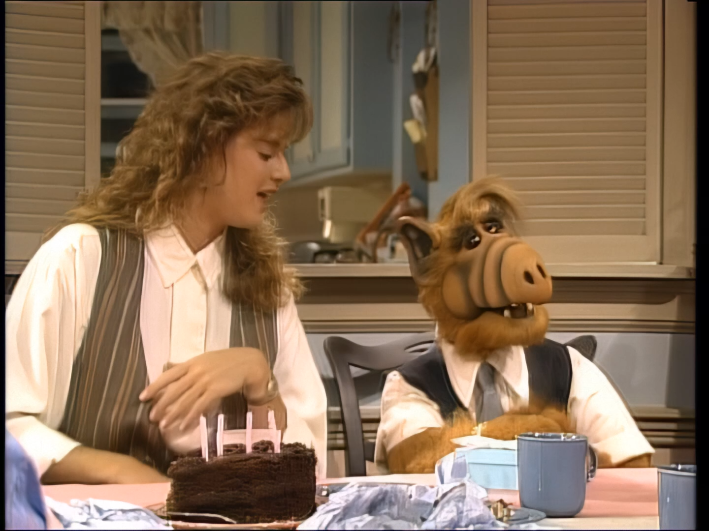 082 (S4E04) - Альф играет на бирже 1080.mkv_snapshot_12.35.040.png