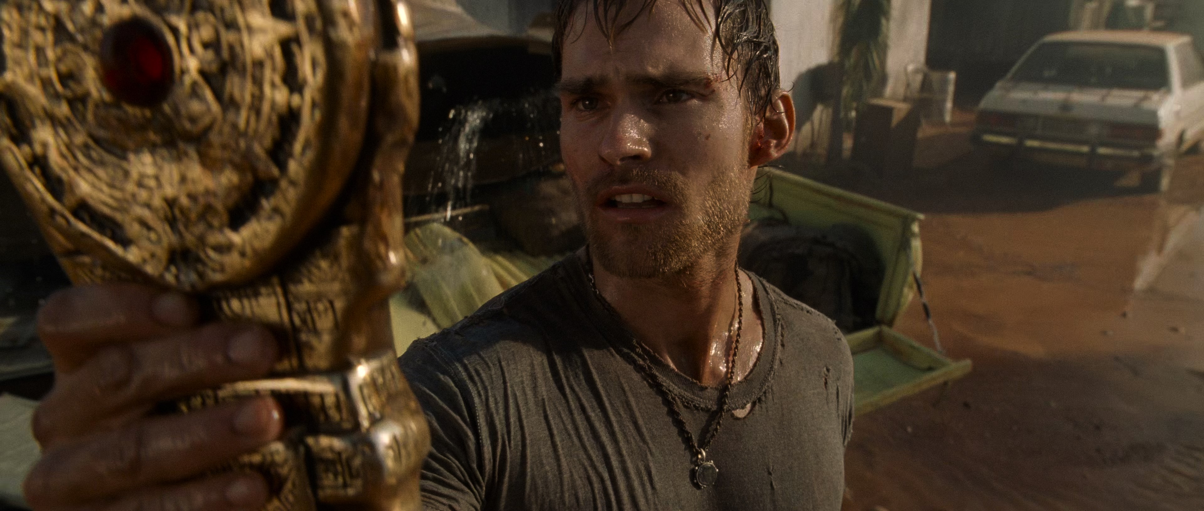 The Rundown (2003) BDRip 2160p-NVENC 10 bit [HDR].mkv_snapshot_01.26.15.170.jpg