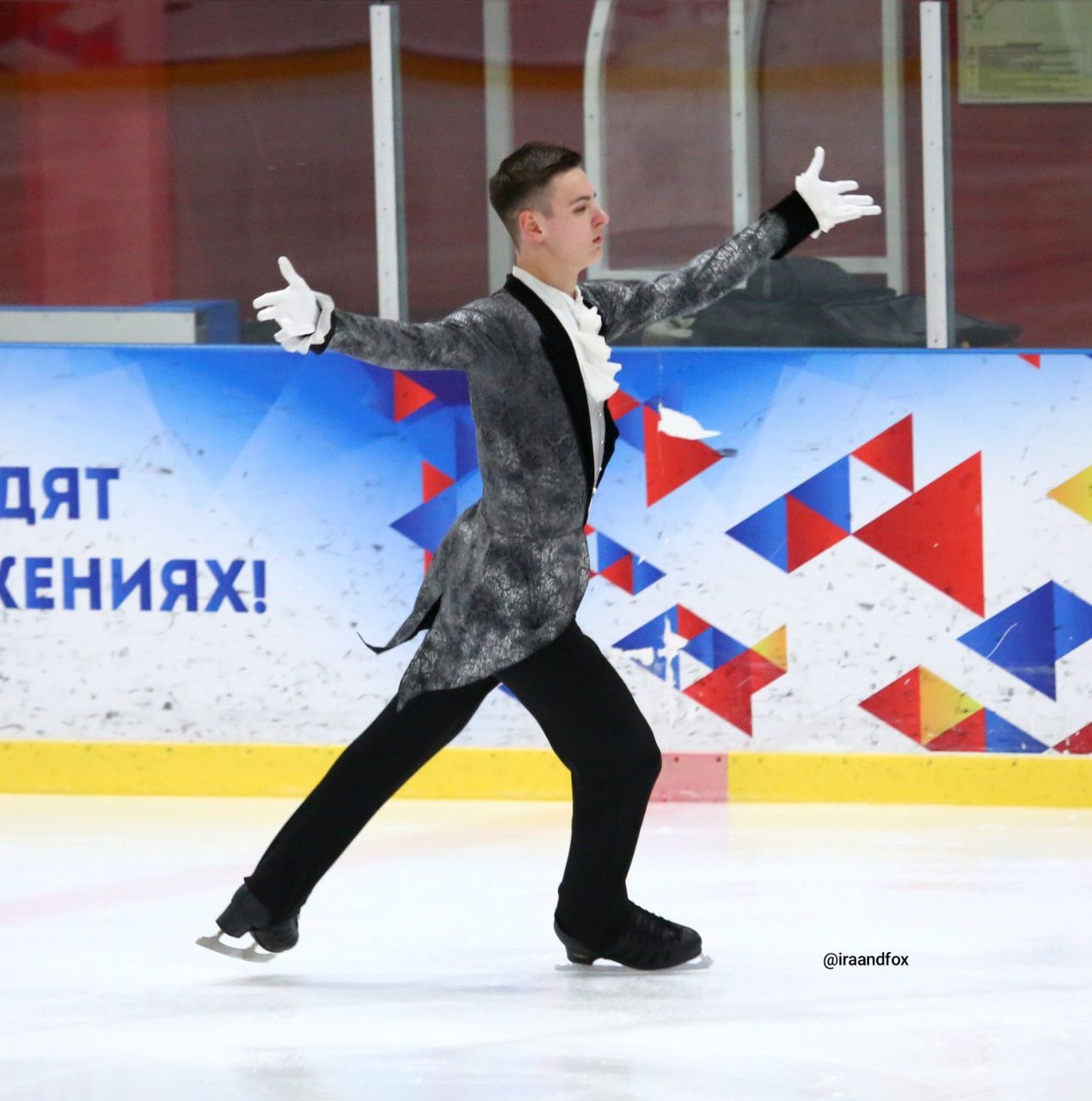 https://i1.imageban.ru/out/2025/09/25/d8edd72ca3a72e6db8e823629e1809e1.jpg