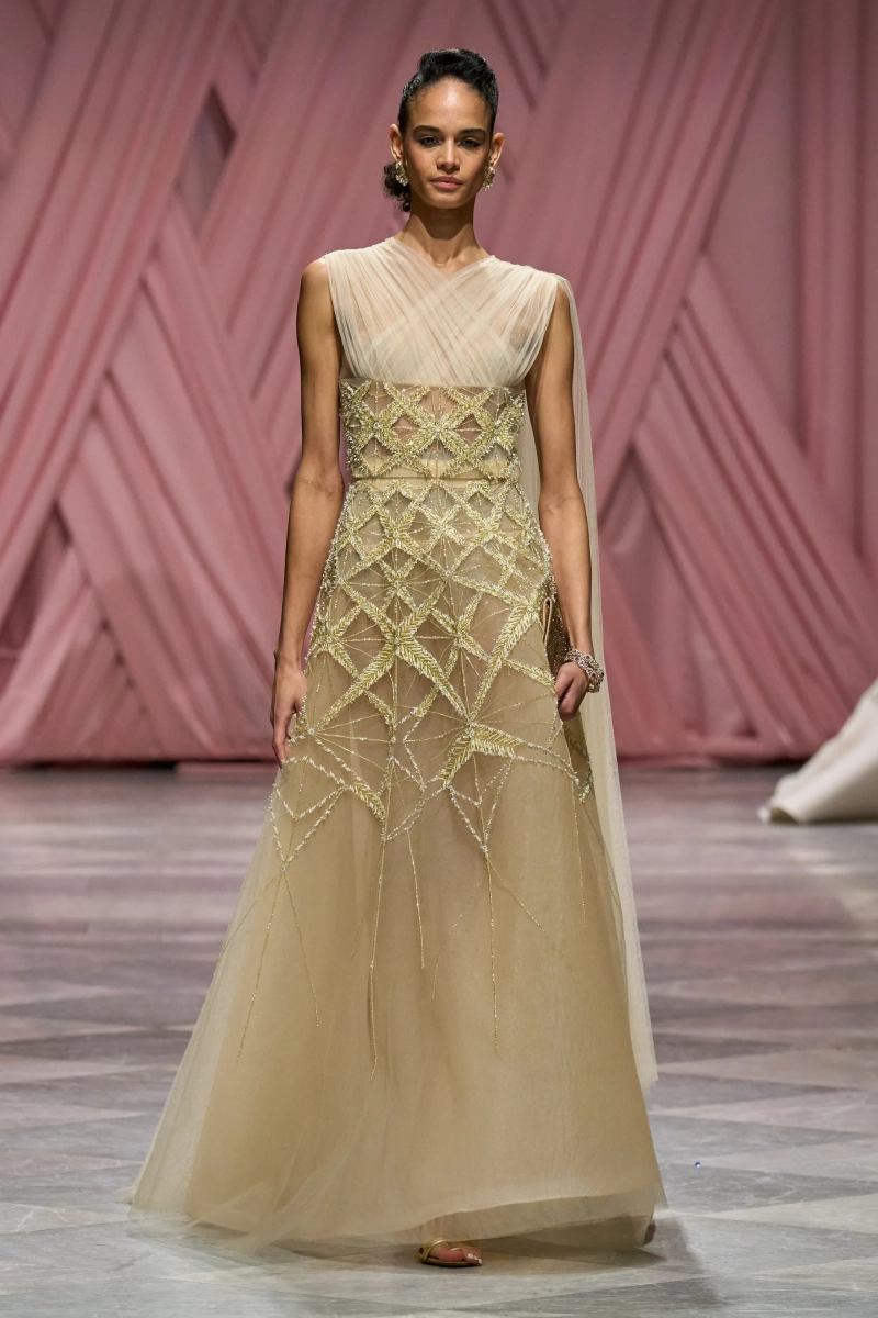 00042-bibhu-mohapatra-spring-2026-ready-to-wear-credit-gorunway.webp