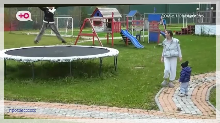 https://i1.imageban.ru/out/2025/10/15/832cbc250ccb11ae042b1722b8081895.jpg