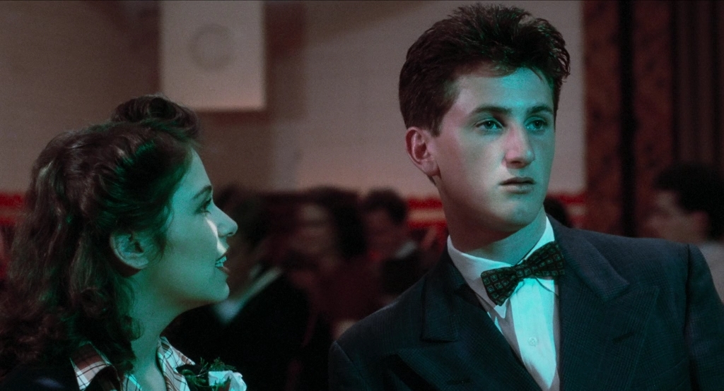 Наперегонки с Луной.1984.BDRip AVC msltel.mkv_snapshot_00.30.13.061.jpg