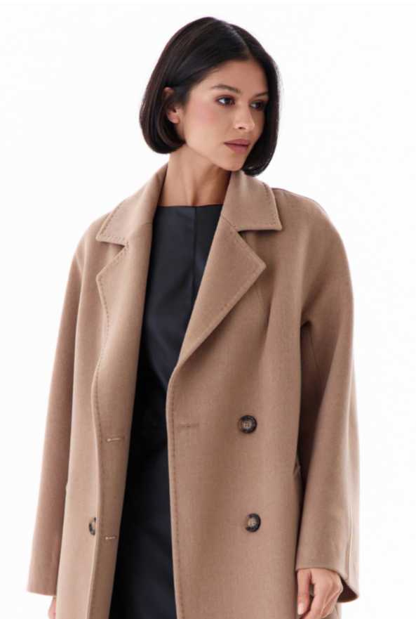 Где купить красивое кашемировое женское пальто в Москве?