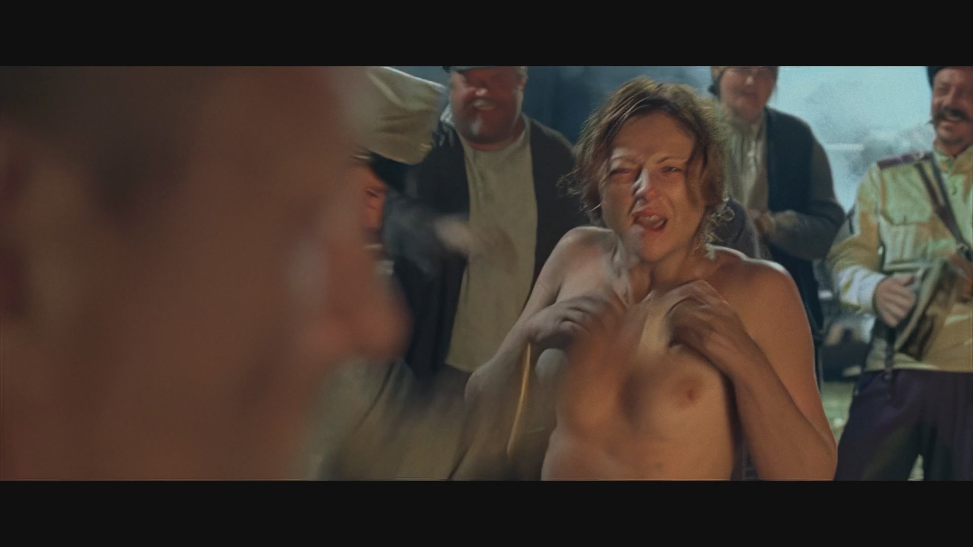 Анна Банщикова, Светлана Антонова, Виктория Исакова, неизвестная Охота на пиранью (2006) Телеверсия HD 1080 version 2.mp4_20251129_201730.867.jpg