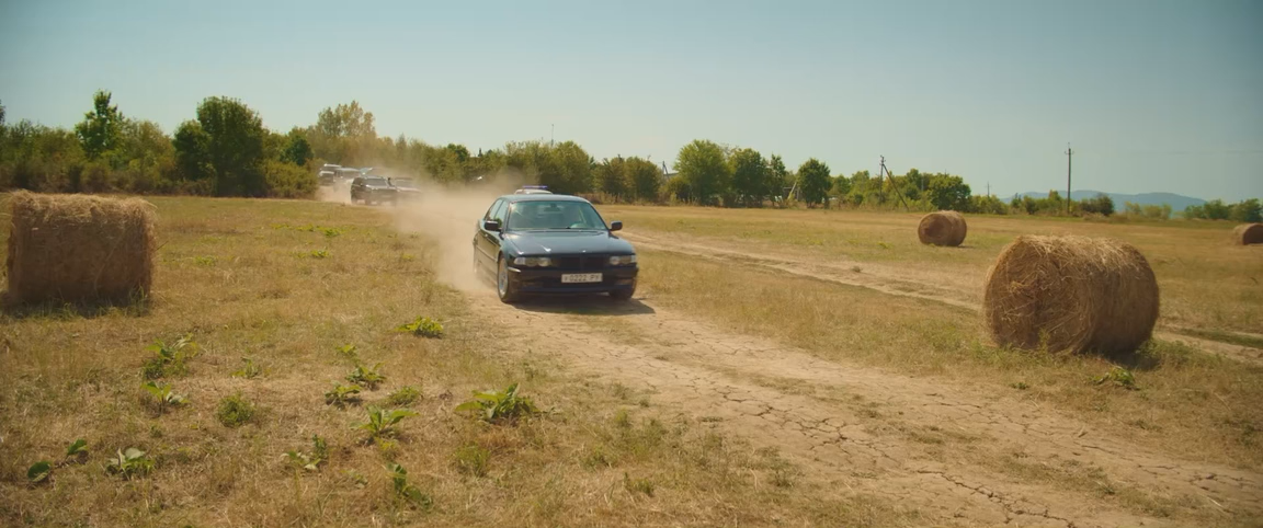 Попутчики (2025) WEB-DLRip-AVC_ivanes.mkv_snapshot_00.06.10.417.png