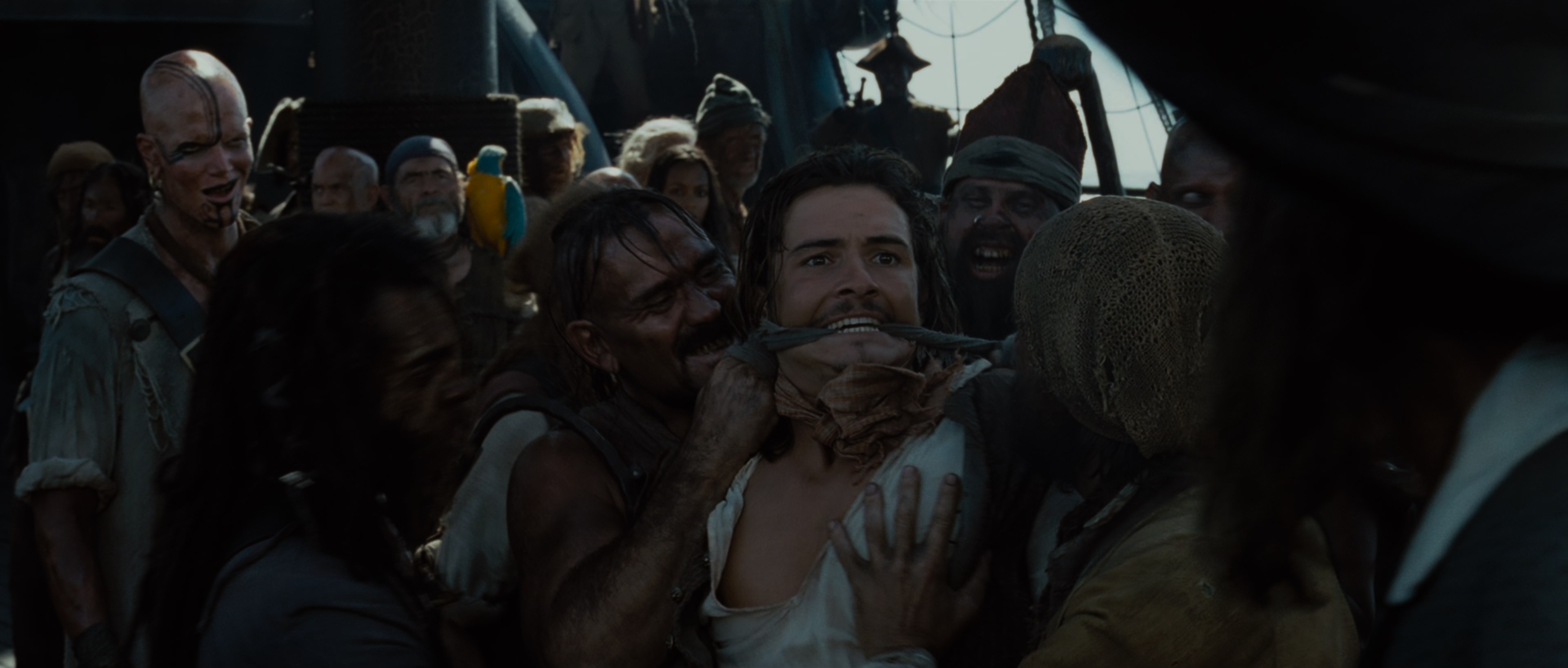 Пираты Карибского моря- Проклятие Черной жемчужины (1).mkv_snapshot_01.33.05.580.jpg