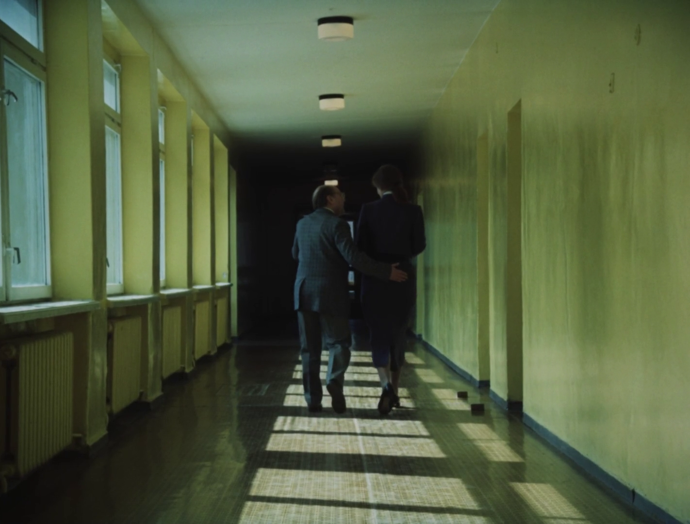 vlcsnap-2025-12-06-21h30m25s880.png