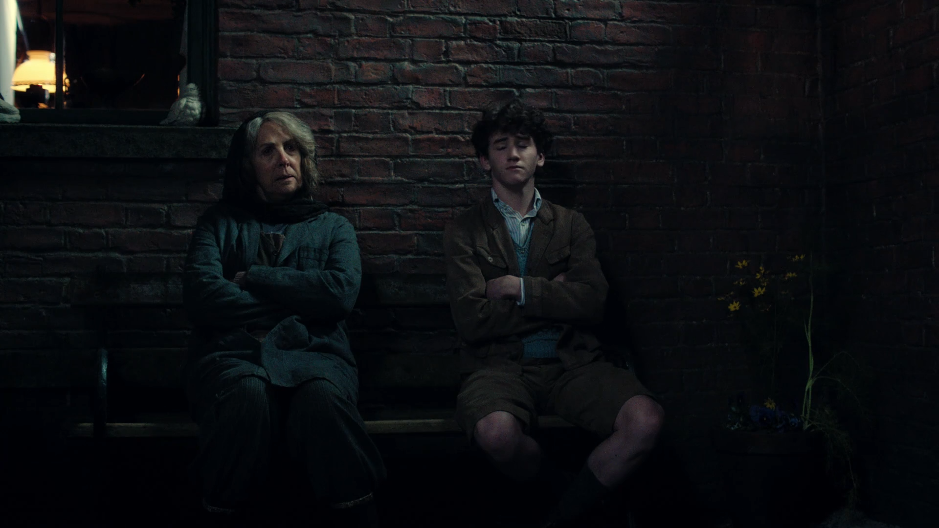 Zoo 2017 WEB-DL 1080p.mkv_snapshot_00.51.18.png