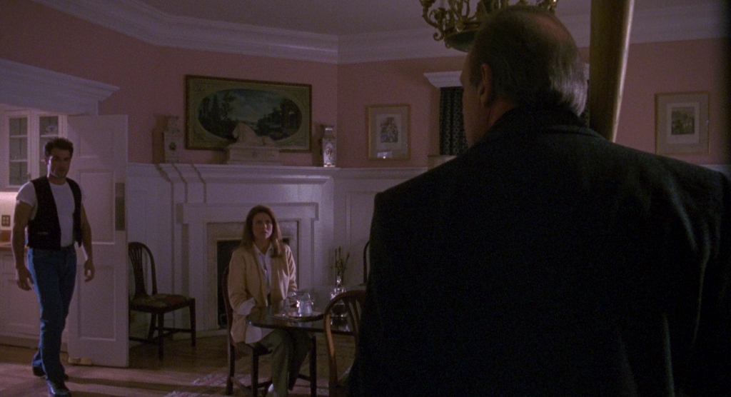 Часы отчаяния.1990.BDRip AVC msltel.mkv_snapshot_00.32.06.157.jpg