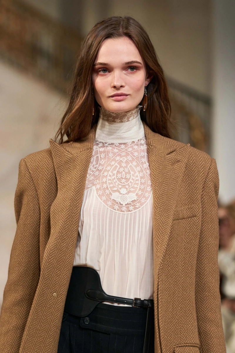 00005-ralph-lauren-fall-2025-ready-to-wear-details-credit-brand.webp