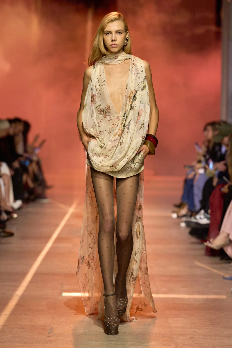 00040-elie-saab-spring-2026-ready-to-wear-credit-gorunway.webp