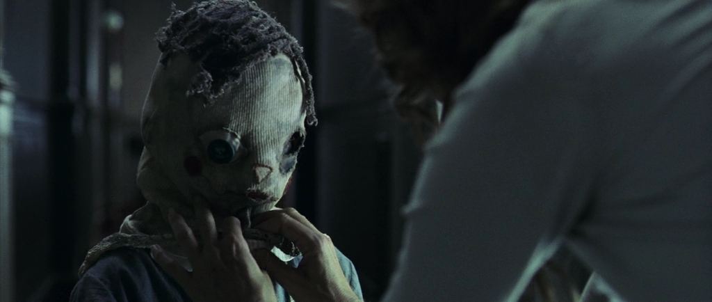 Приют.2007.BDRip AVC msltel.mkv_snapshot_00.31.11.054.jpg