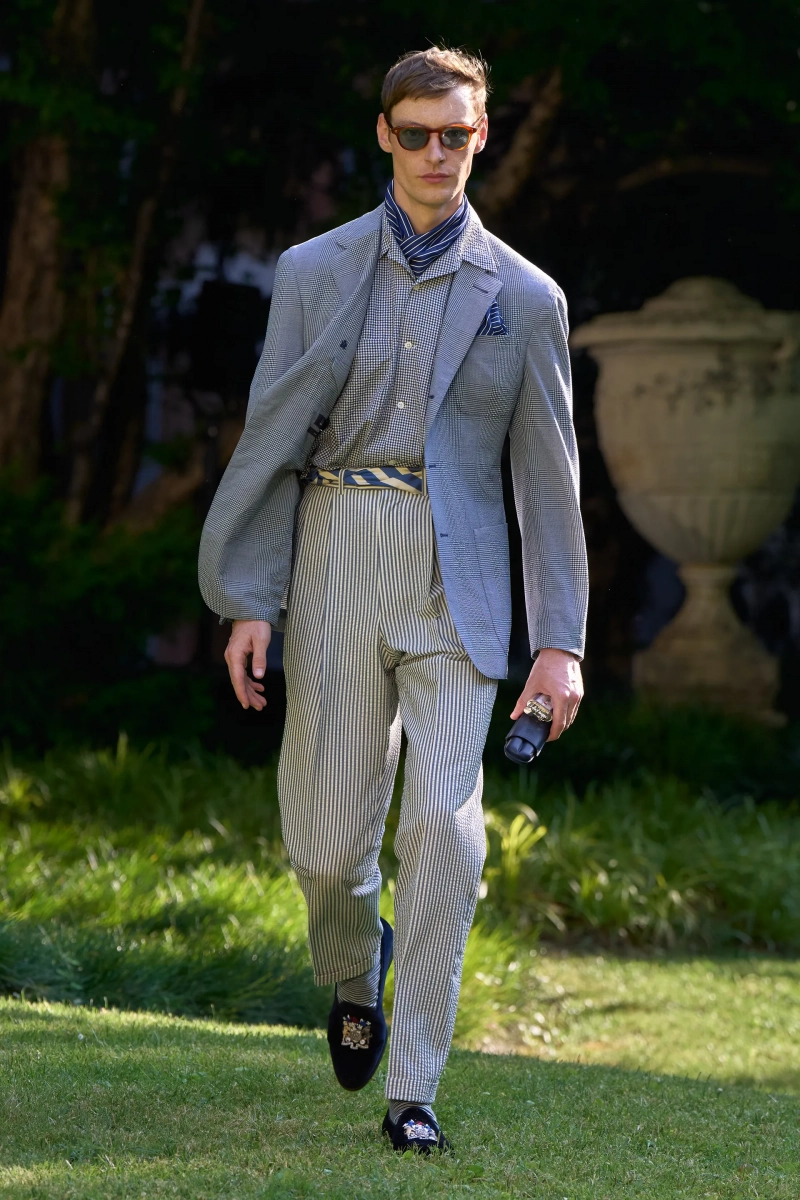 00032-dunhill-spring-2026-menswear-credit-brand.webp