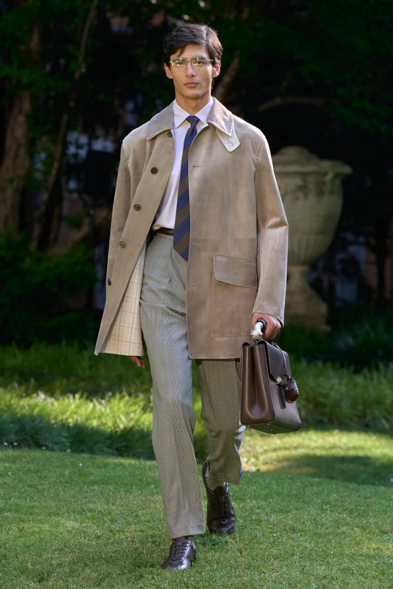 00003-dunhill-spring-2026-menswear-credit-brand.webp