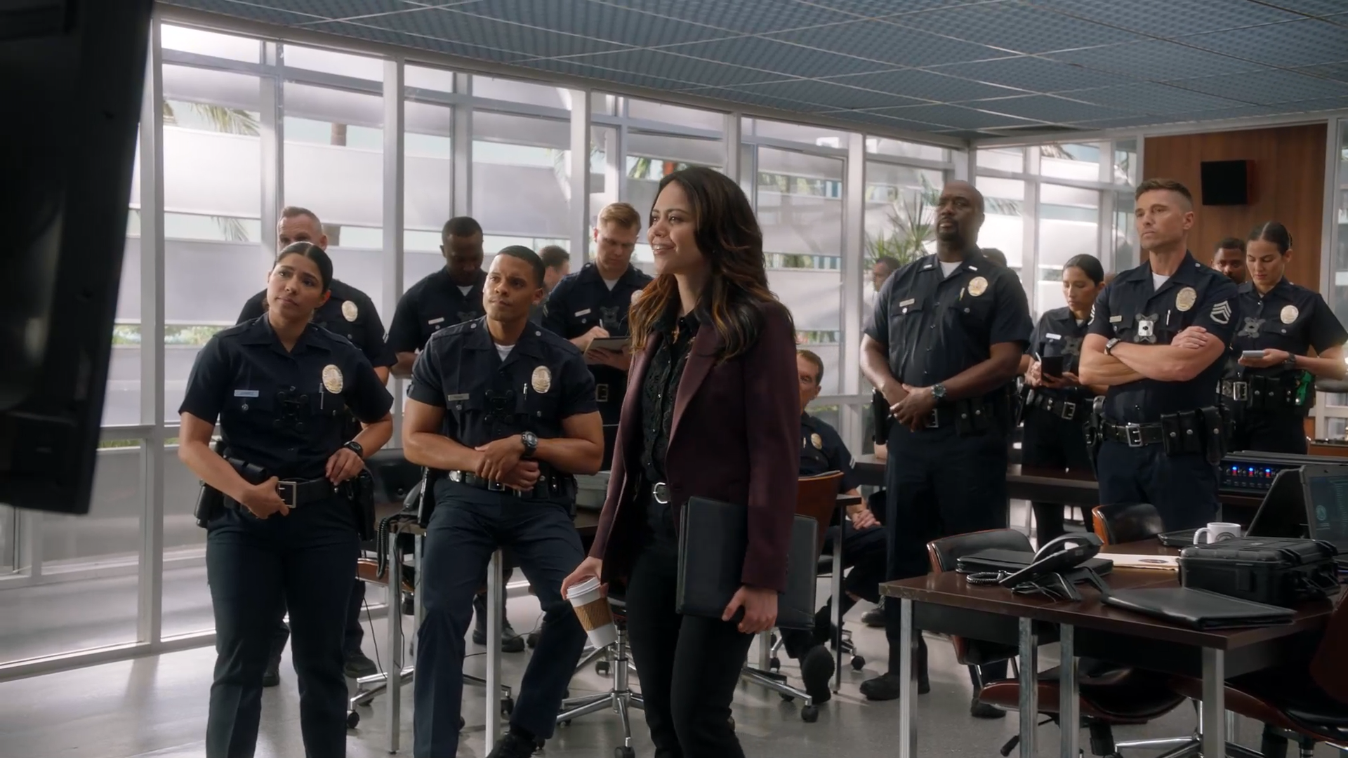 The.Rookie.S08E01.1080p Kerob-0019.png