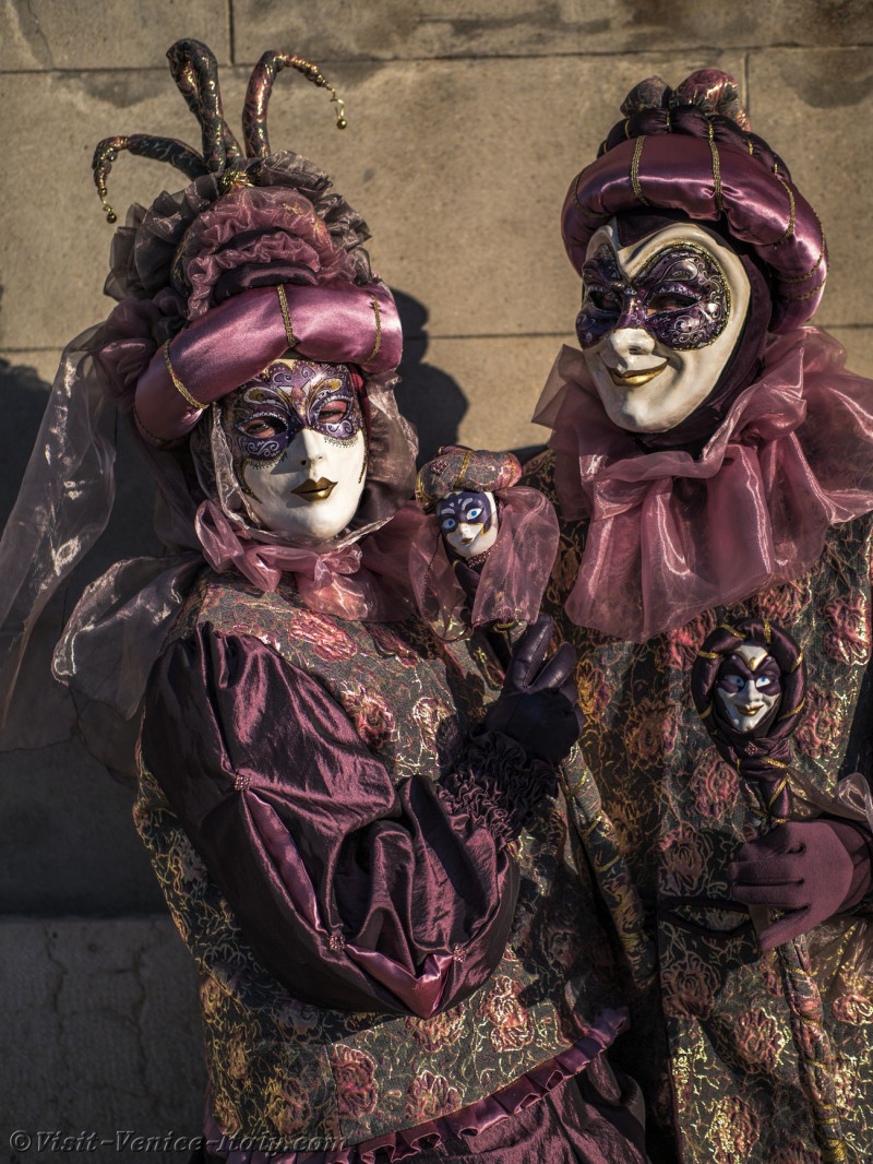 venice-carnival-mask-costume-0683.jpg