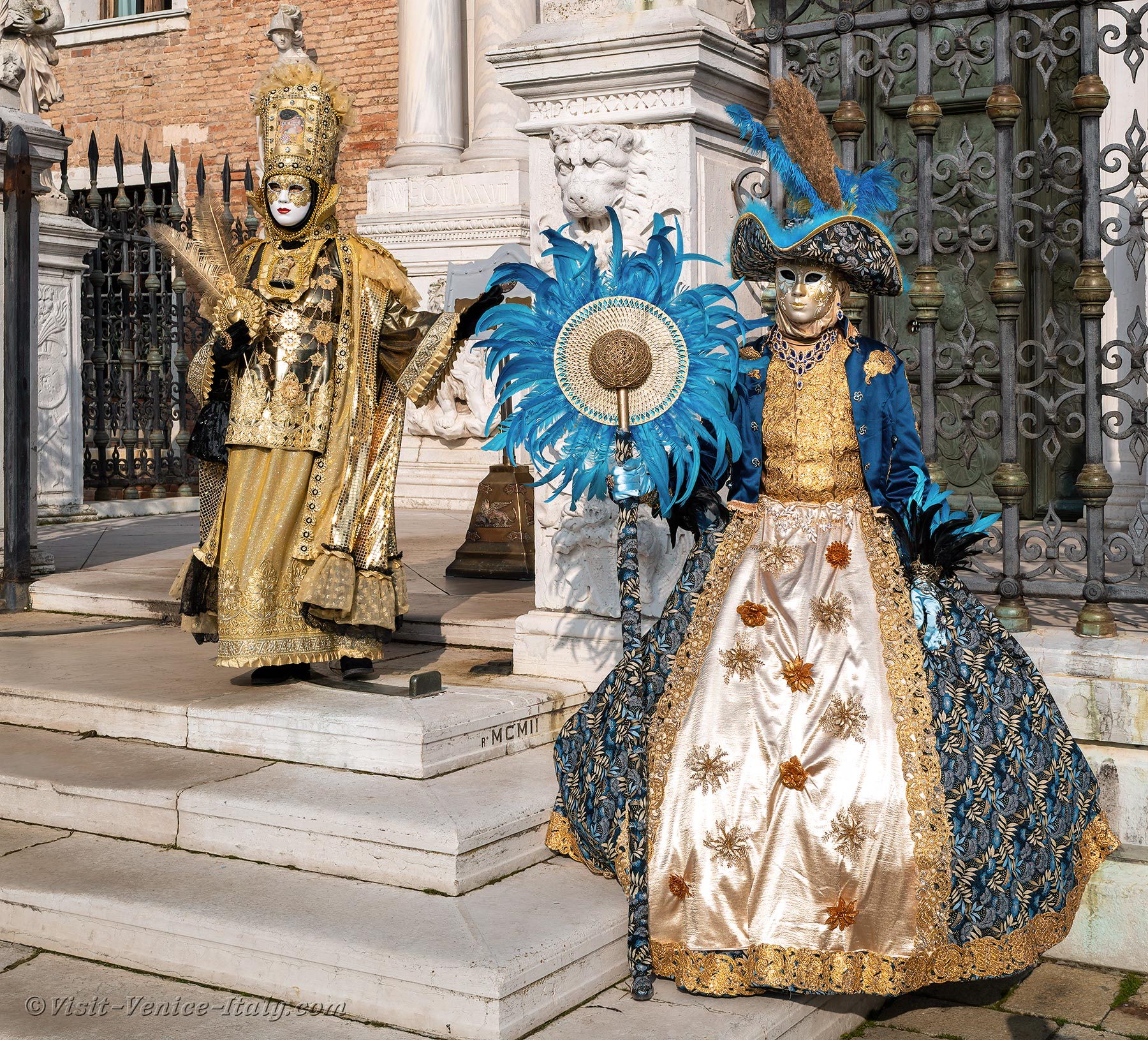carnival-venice-2024-costume-masks-467.jpg