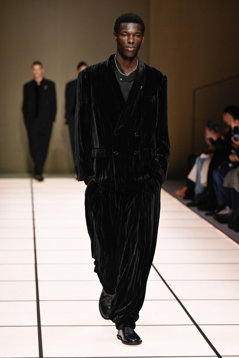 giorgio-armani-milan-fw26-men-rtw-r-gg-127.jpg