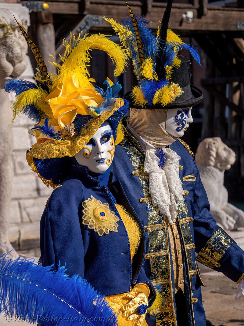 venice-carnival-mask-costume-arsenal-261.jpg