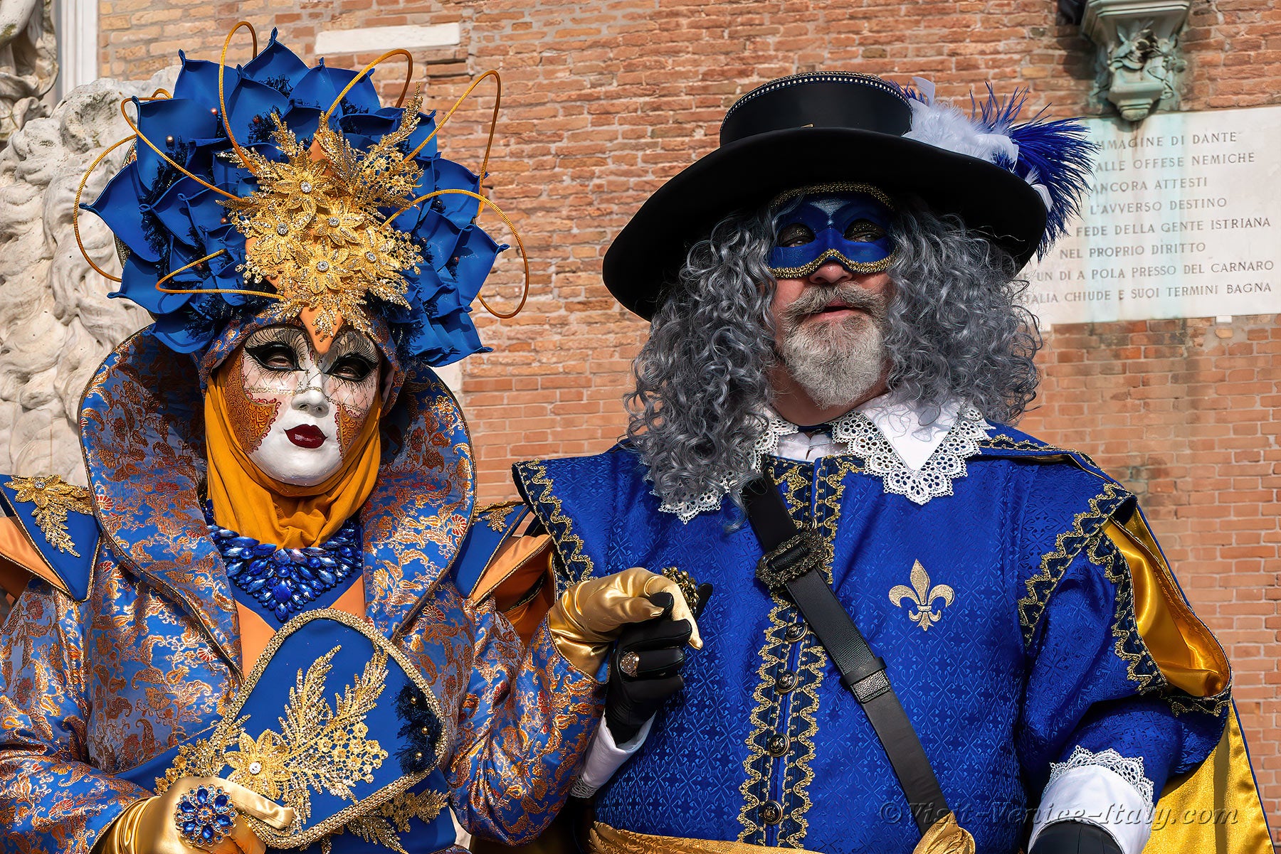 carnival-venice-2024-costume-masks-657.jpg