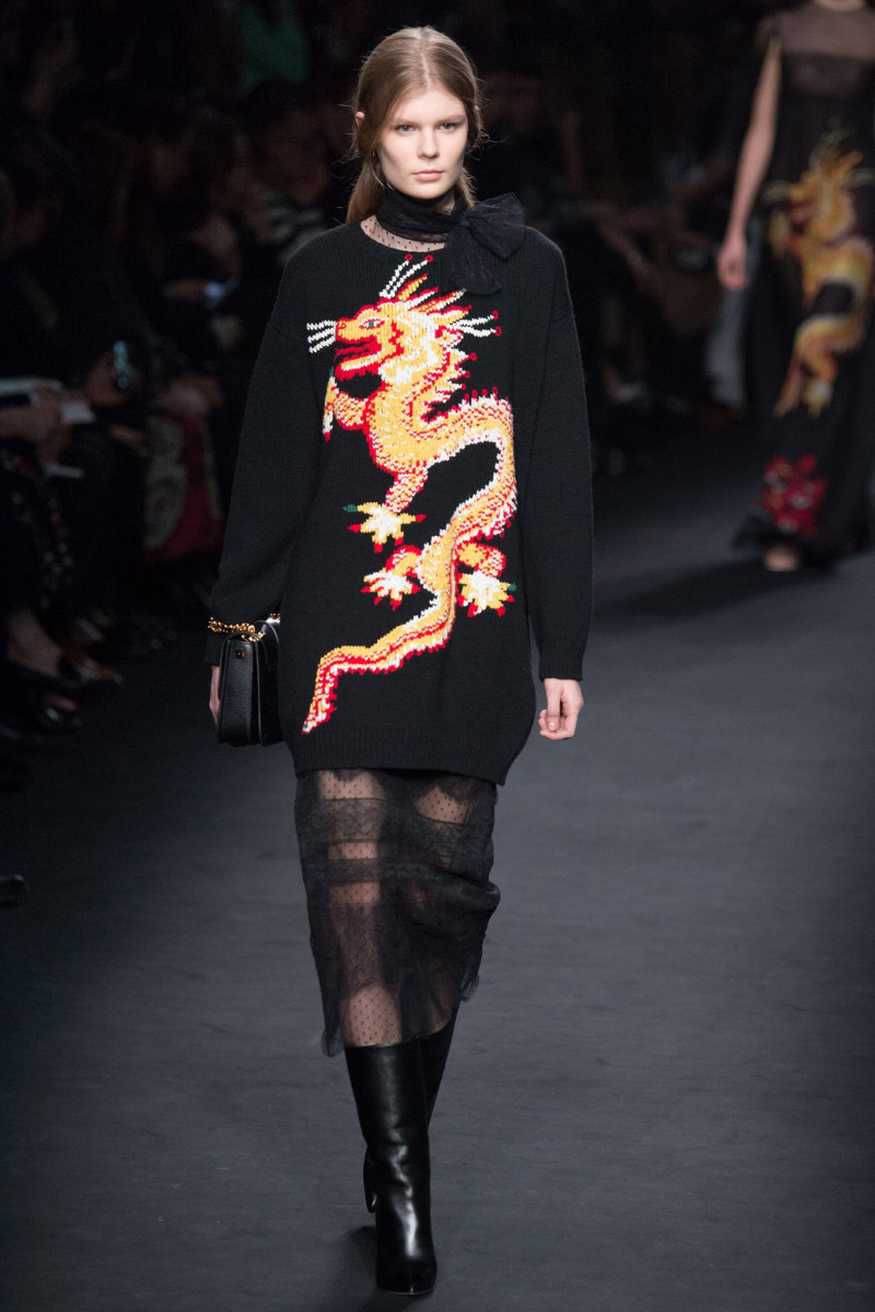 059-valentino.jpg