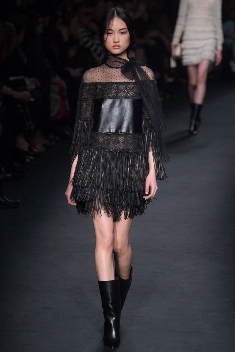 050-valentino.jpg