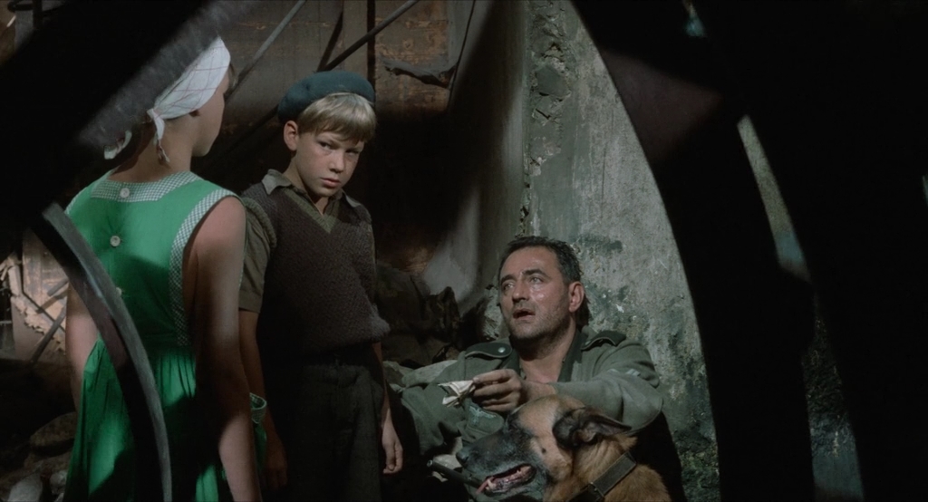 После войны.1989.BDRip AVC msltel.mkv_snapshot_00.42.02.041.jpg