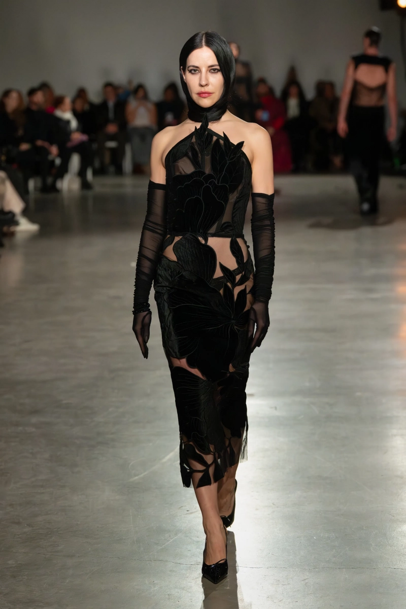 00014-christian-siriano-fall-2026-ready-to-wear-credit-gorunway.webp