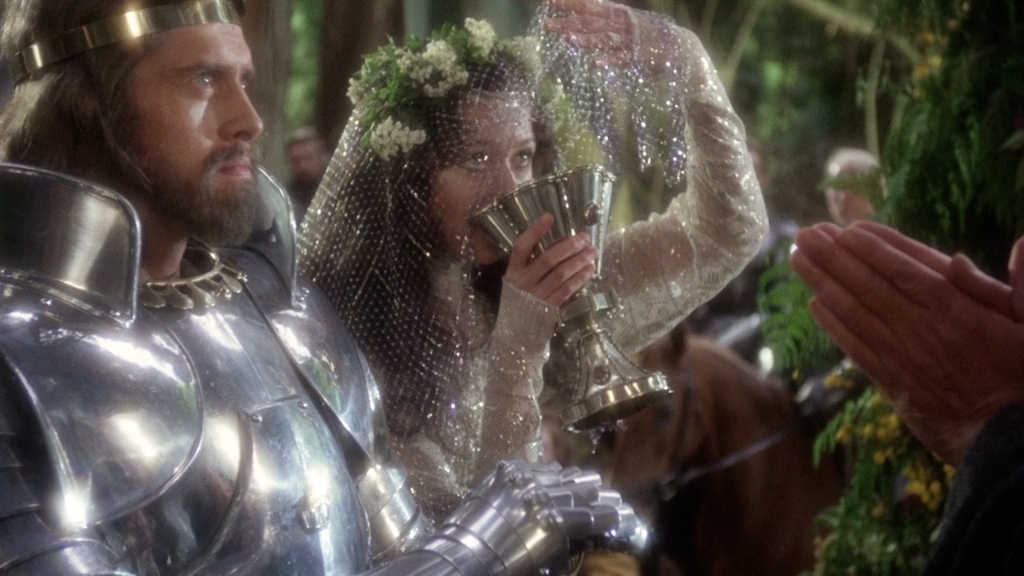 Экскалибур.1981.BDRip AVC msltel.mkv_snapshot_01.00.33.610.jpg