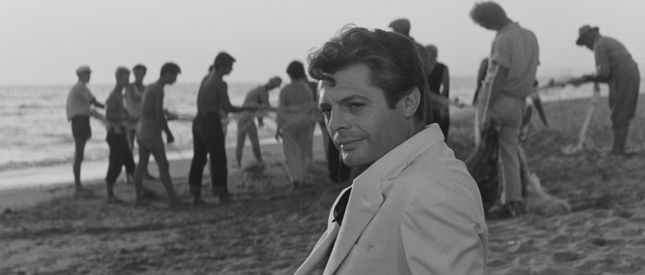 Сладкая жизнь.1960.BDRip 720p msltel.mkv_snapshot_02.53.01.975.jpg