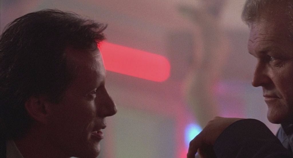 Бестселлер.1987.BDRip AVC msltel.mkv_snapshot_00.24.38.545.jpg