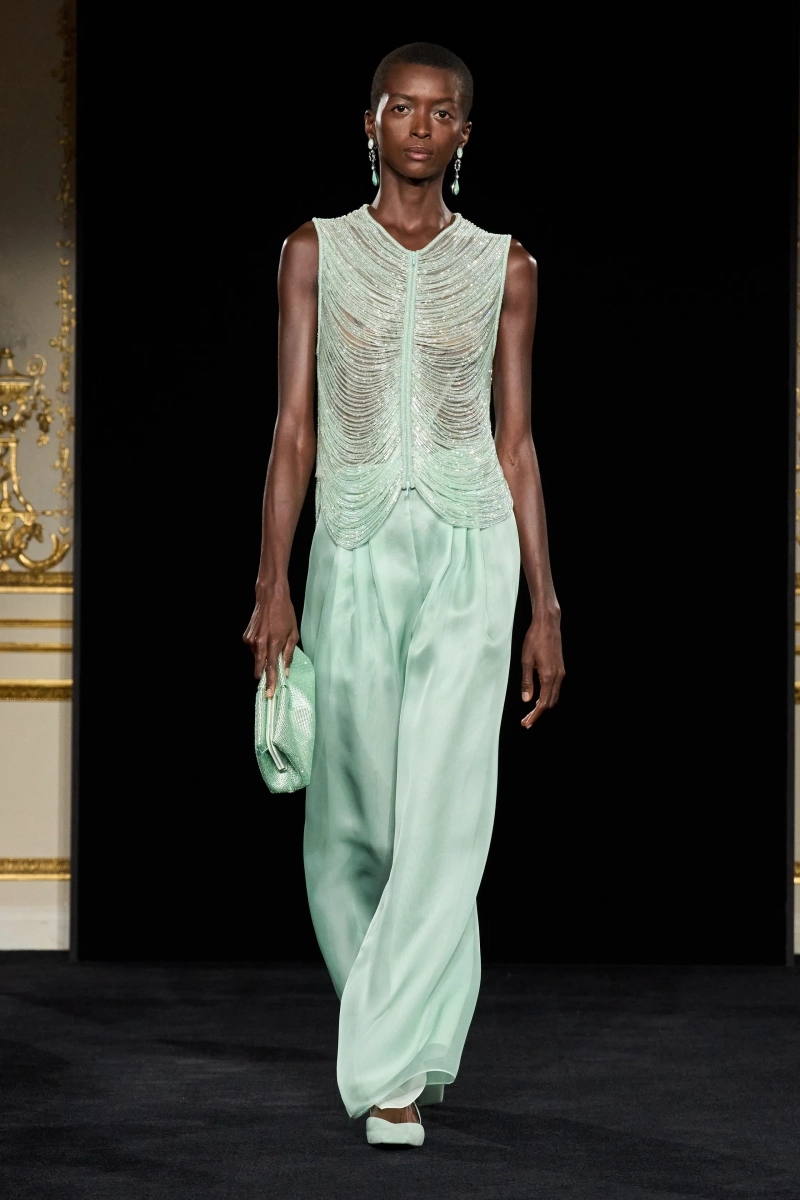 00046-armani-prive-spring-2026-couture-credit-gorunway.webp