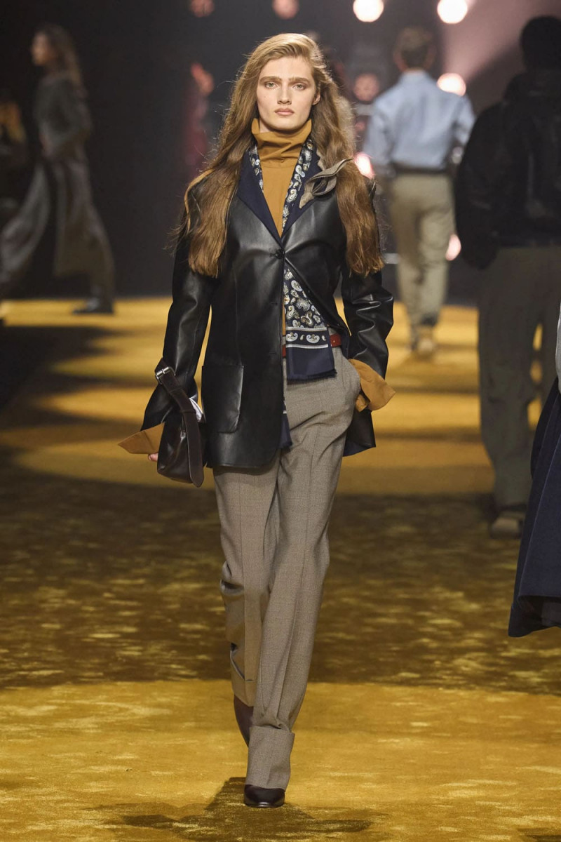 Boss-Fall-Winter-2026-2027-Runway-Magazine-19.jpg