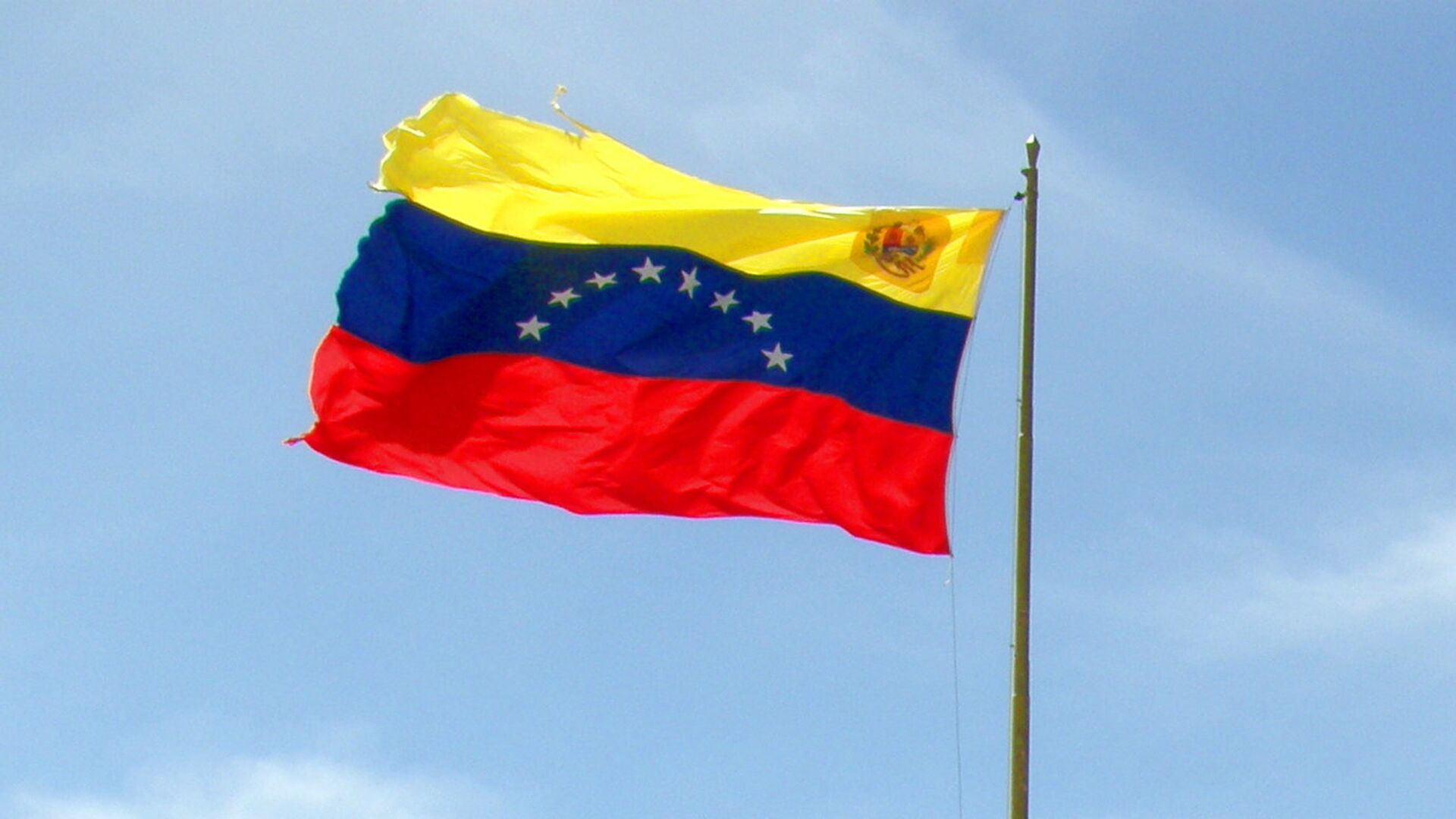 Венесуэла нарастила экспорт нефти в США и Европу в феврале, пишут СМИ