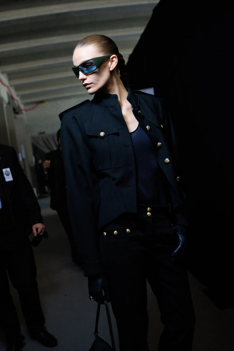 Balmain_PFW_ fw26_backstageacielle_01.webp