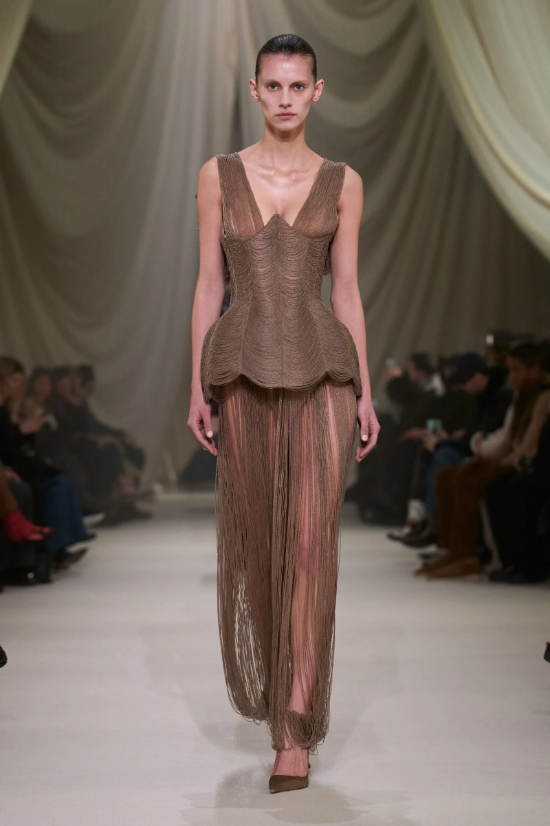 00015-ashi-studio-spring-2026-couture-credit-gorunway.webp