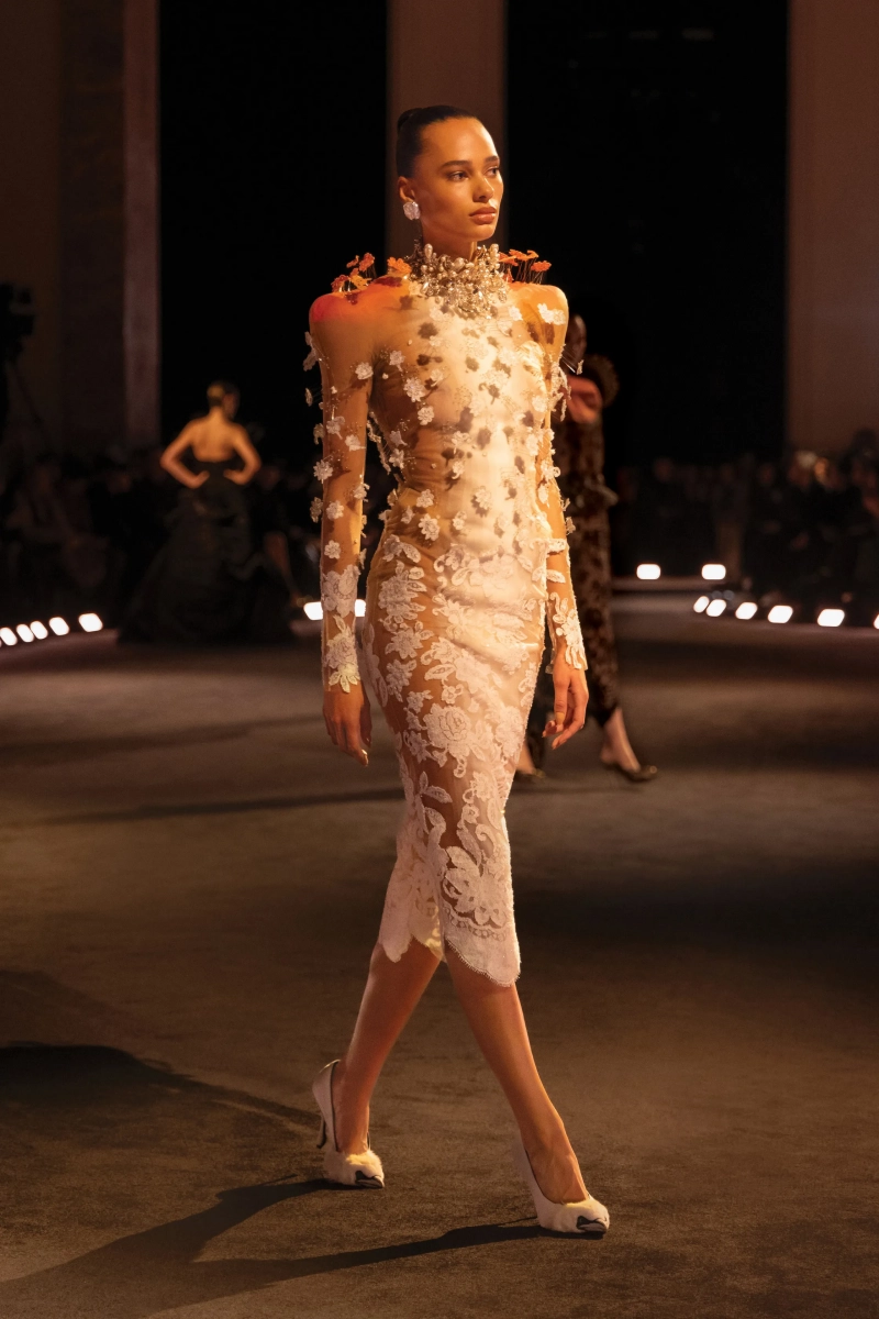 00003-schiaparelli-spring-2026-couture-credit-brand.webp