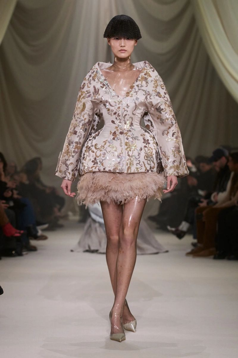00025-ashi-studio-spring-2026-couture-credit-gorunway.webp