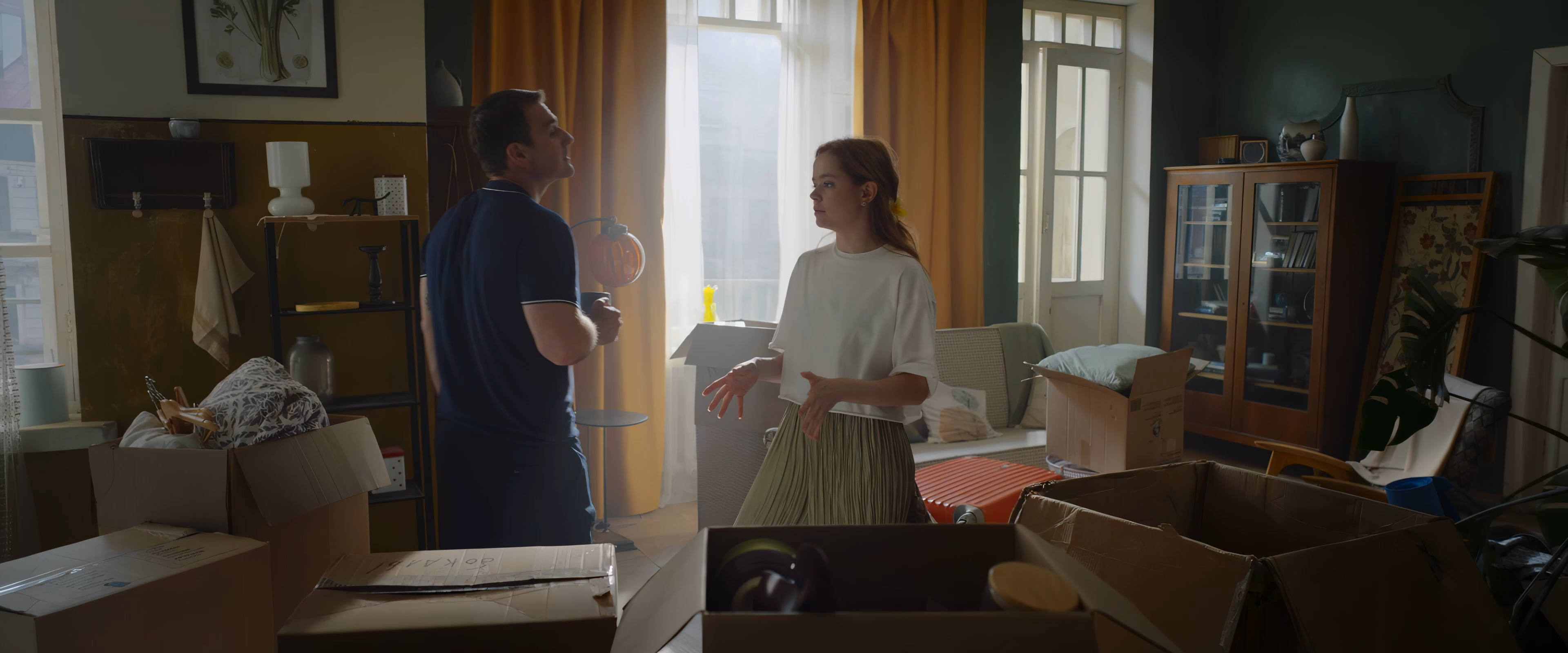 Сводишь с ума (2025) 4K.mkv_snapshot_00.14.22.560.png