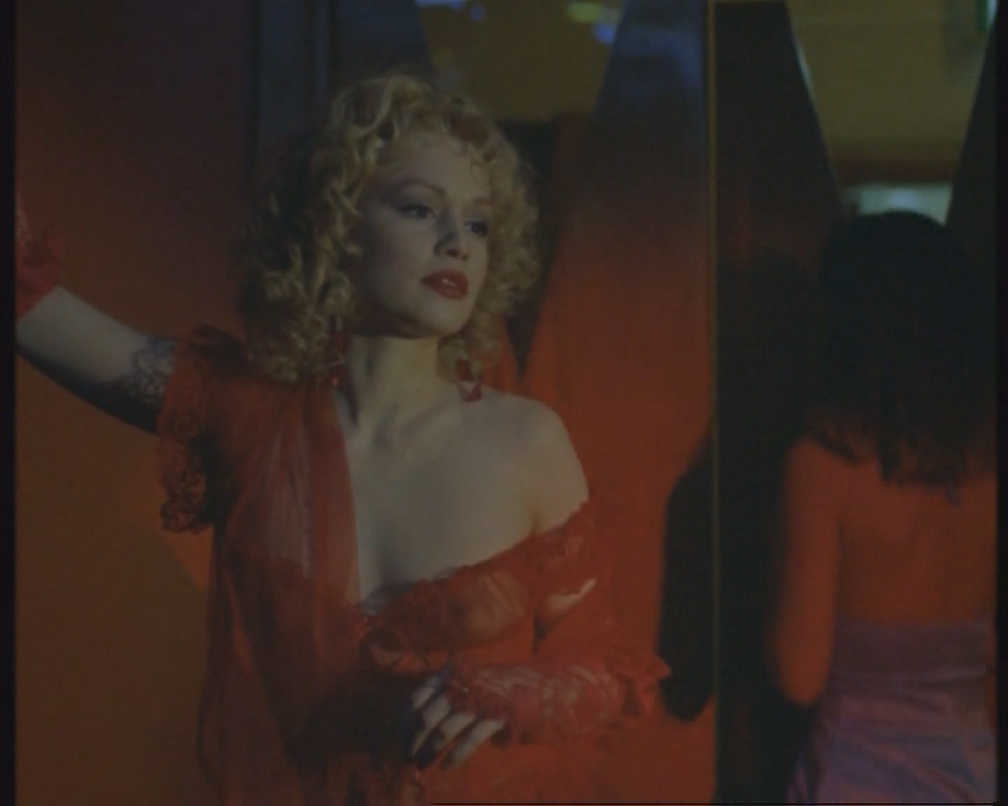 Ольга Цирсен, Светлана Фролова Белый танец (1999) HD 1440.mp4_20260315_220818.273.jpg