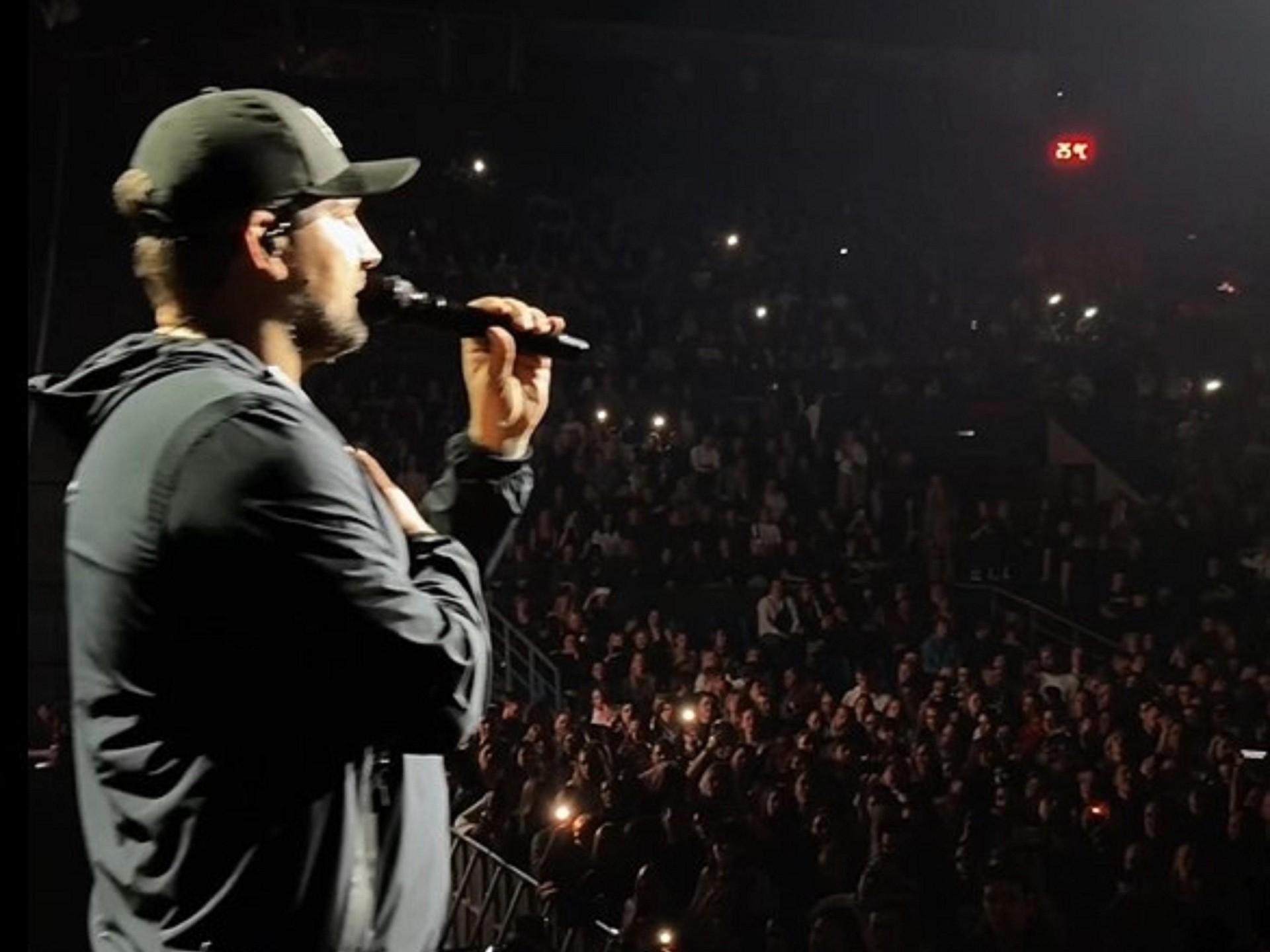 Баста собрал аншлаг в пермском УДС «Молот» на первом концерте