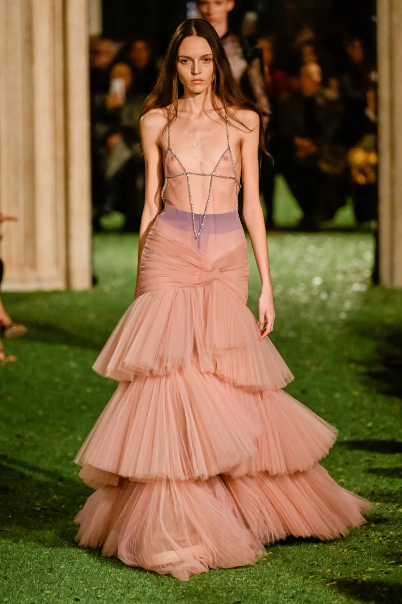 valentino-fall-26-rtw-GG-074.webp