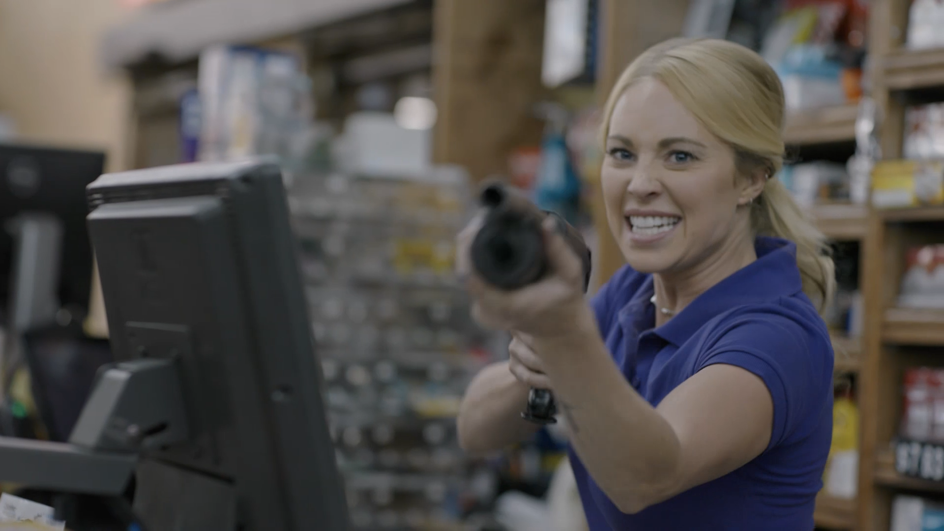 Double.Threat.2022.WEB.1080p.AMZN-ylnian.mkv_snapshot_00.02.56.753.png
