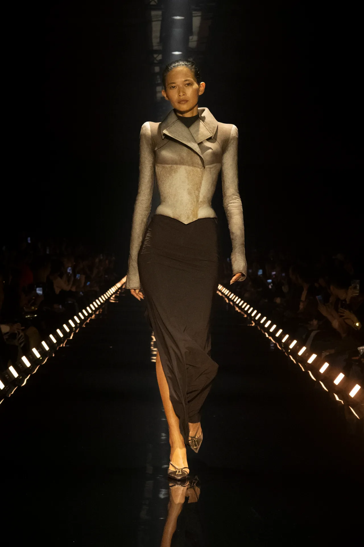 schiaparelli-fall-2026-rtw-pfw-r-ctsy-023.webp