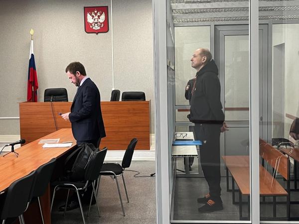 Суд в Перми продлил арест экс-депутату Константину Окуневу до июня 2026 года